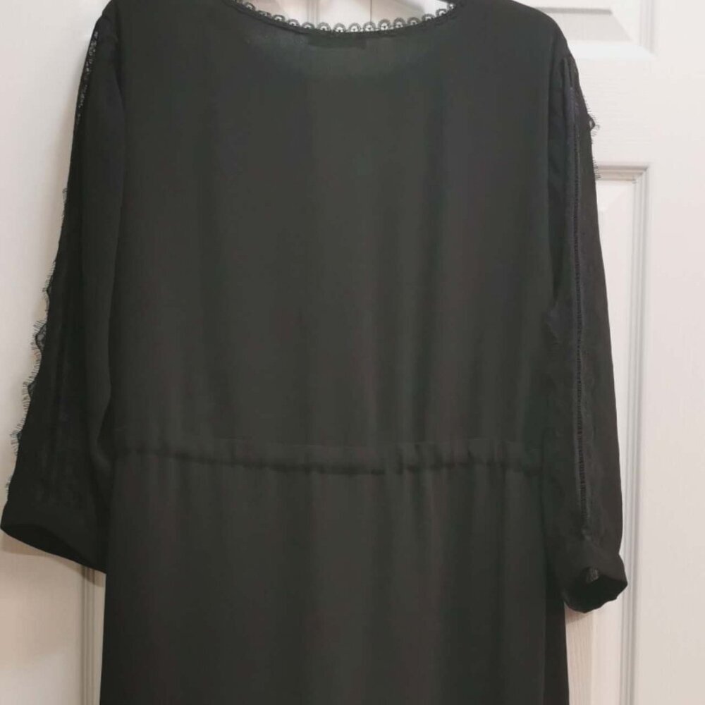 Elegant Black Dress with Lace-Trimmed 3/4 Sleeves(XL-2XL) - Picture 2 of 10